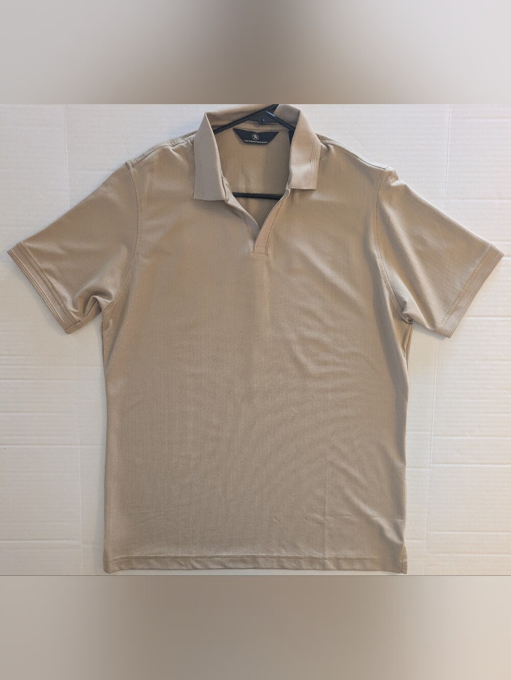 Hart Schaffner Marx Men's Polo in Beige- L (NWOT)